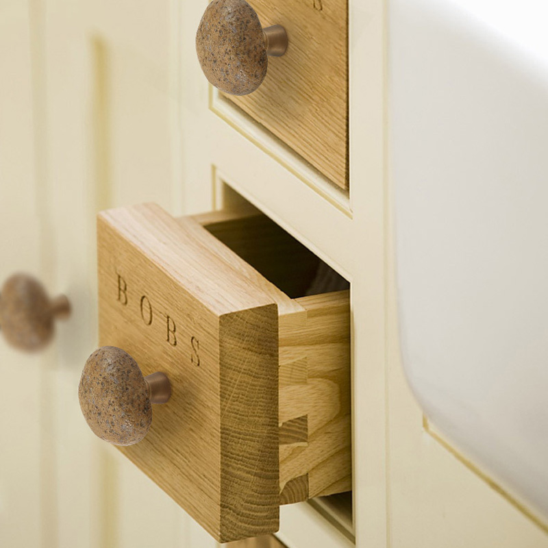 Tiradores de puerta de aleació - Unique Furniture Hardware reseña y precio